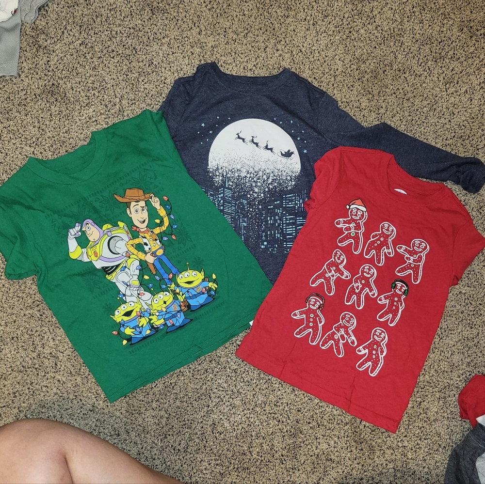 Christmas Shirts sz XS
